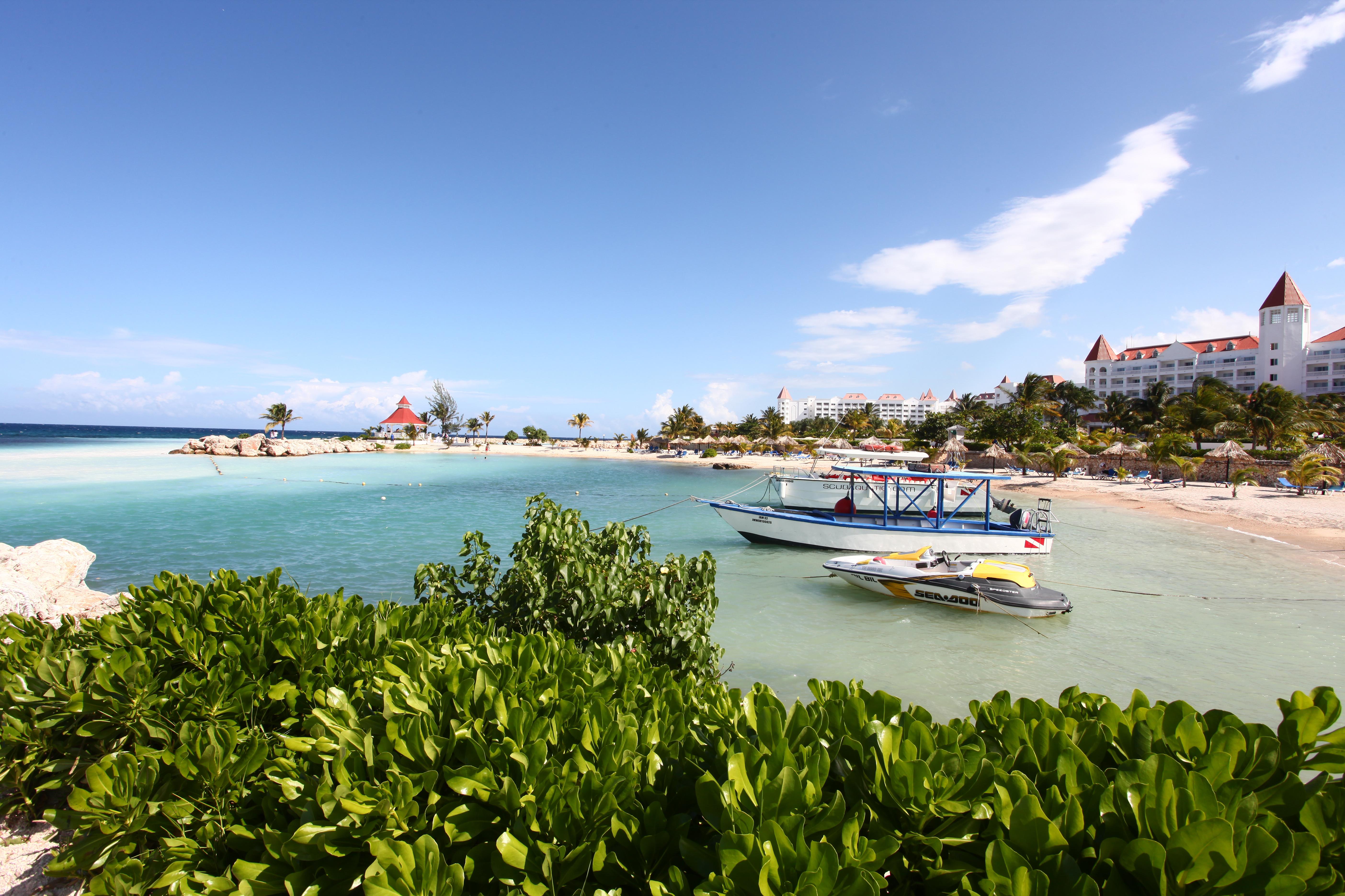 バイア プリンシペ グランド ジャマイカ オール インクルーシブ ランアウェイ・ベイ エクステリア 写真 View of the bay